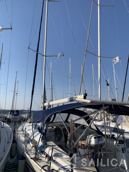 Bavaria 42 Cruiser - Yacht Charter Sailica