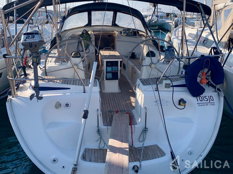 Bavaria 42 Cruiser - Yacht Charter Sailica