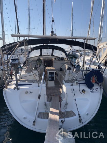 Bavaria 42 Cruiser - Yacht Charter Sailica