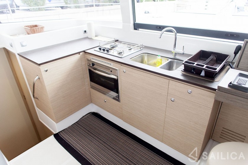 Bali 4.0 - Yacht Charter Sailica