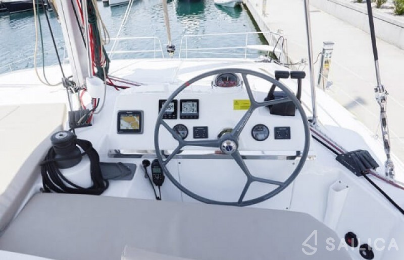 Bali 4.0 - Yacht Charter Sailica