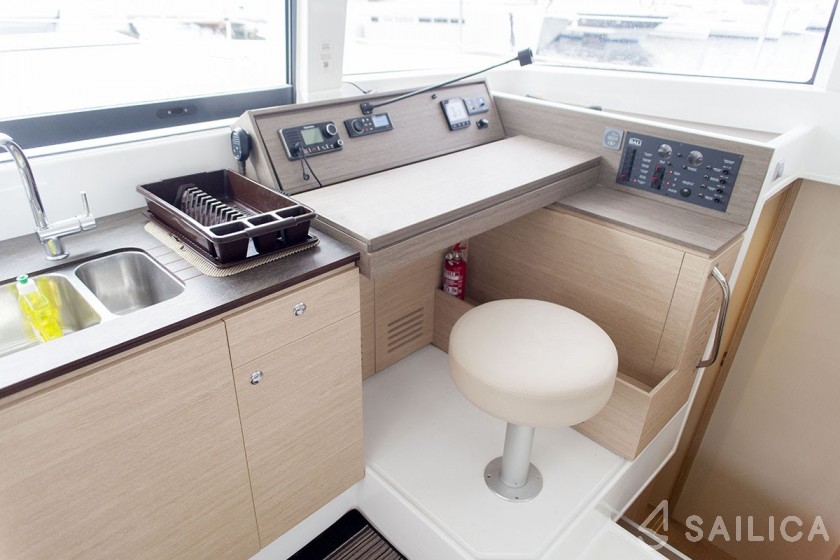 Bali 4.0 - Yacht Charter Sailica