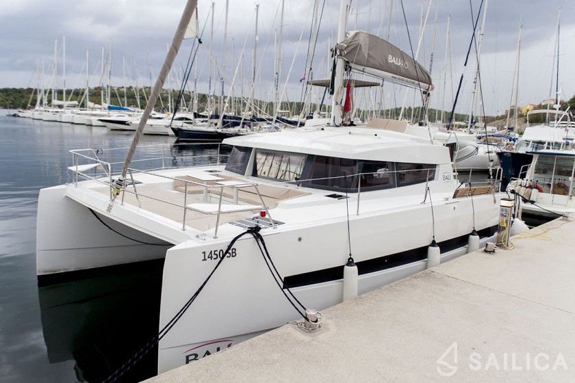 Bali 4.0 - Yacht Charter Sailica