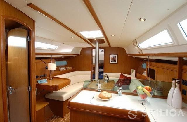 Sun Odyssey 39i - Yacht Charter Sailica