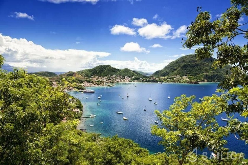 Lagoon 42 - Yacht Charter Sailica