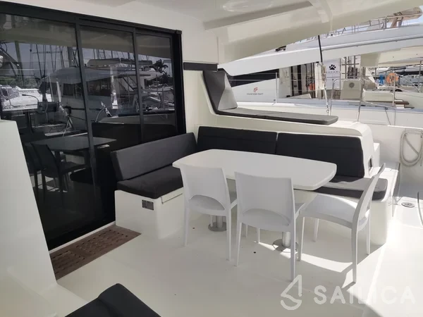 Lagoon 42 - Yacht Charter Sailica