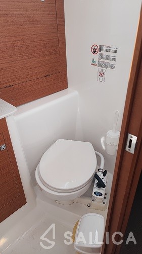 Dufour 390 - Yacht Charter Sailica