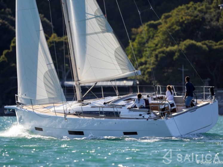 Dufour 390 - Yacht Charter Sailica