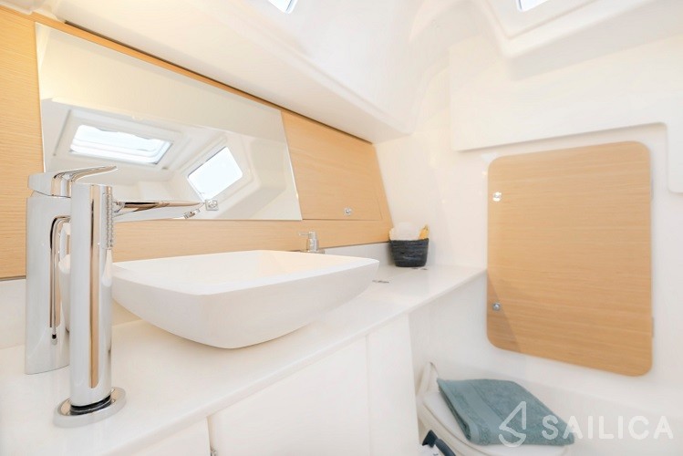 Dufour 360 - Yacht Charter Sailica