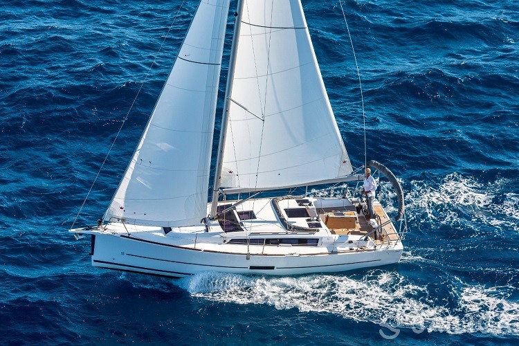 Dufour 360 - Yacht Charter Sailica