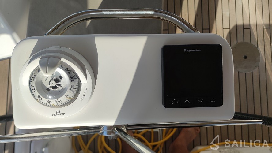 Dufour 360 - Yacht Charter Sailica