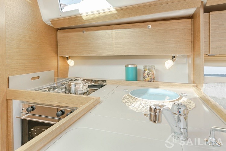 Dufour 360 - Yacht Charter Sailica