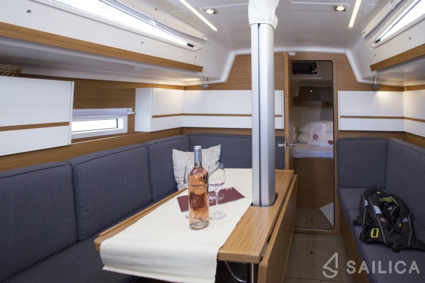 Elan E4 - Yacht Charter Sailica