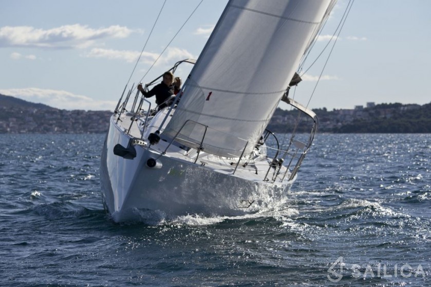 Elan E4 - Yacht Charter Sailica