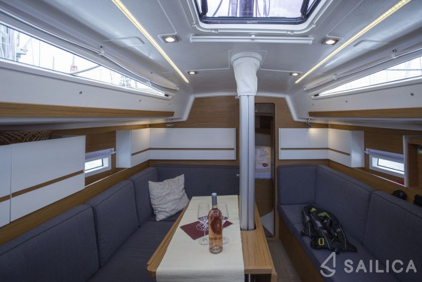 Elan E4 - Yacht Charter Sailica