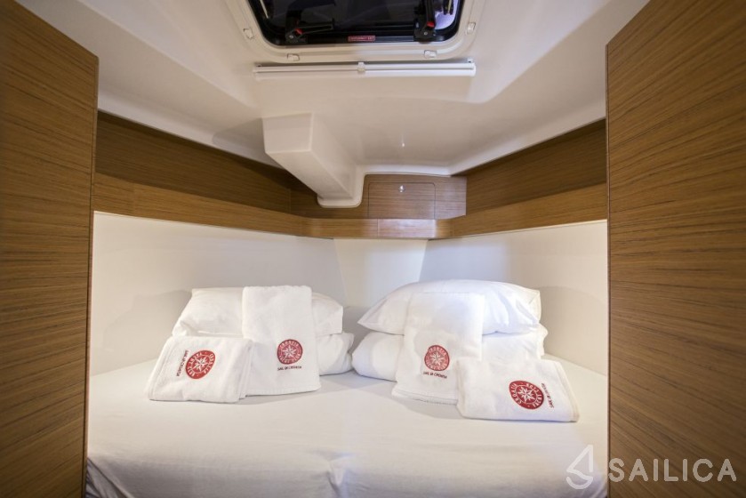 Elan E4 - Yacht Charter Sailica