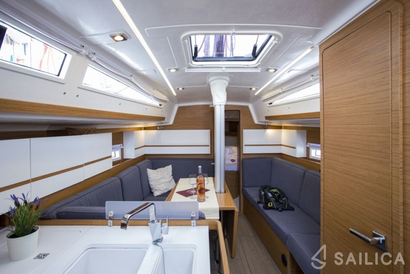 Elan E4 - Yacht Charter Sailica