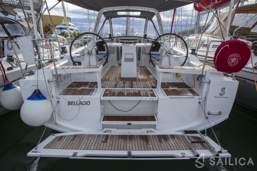 Oceanis 38.1 - Yacht Charter Sailica