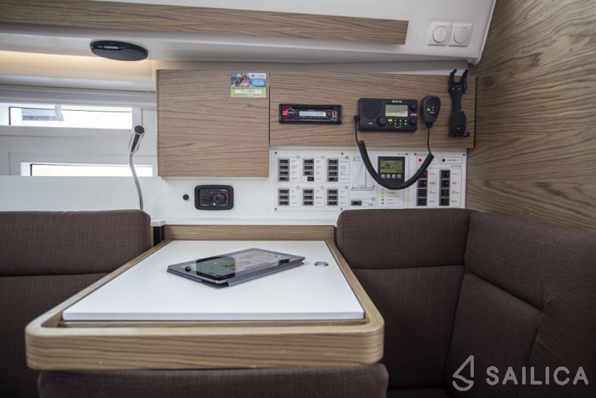 Elan 40 Impression - Yacht Charter Sailica