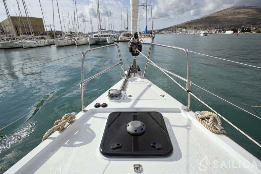 Elan 50 Impression - Yacht Charter Sailica