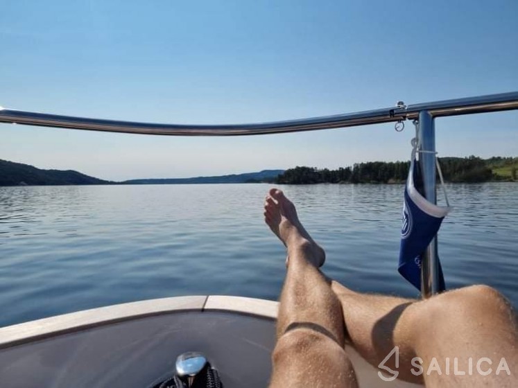 Greenline 33 - Yacht Charter Sailica