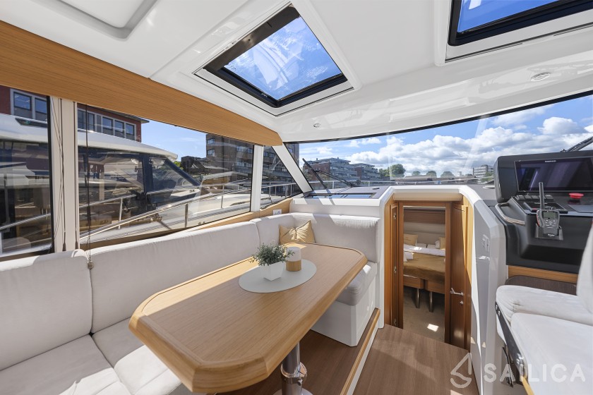 Greenline 39 - Yacht Charter Sailica