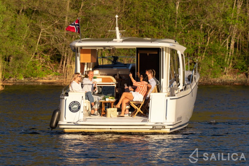 Greenline 39 - Yacht Charter Sailica