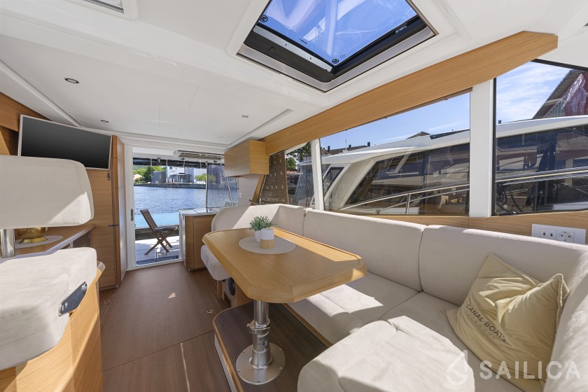Greenline 39 - Yacht Charter Sailica