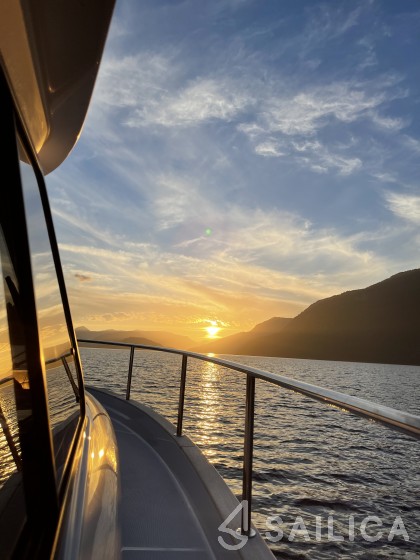 Greenline 39 - Yacht Charter Sailica