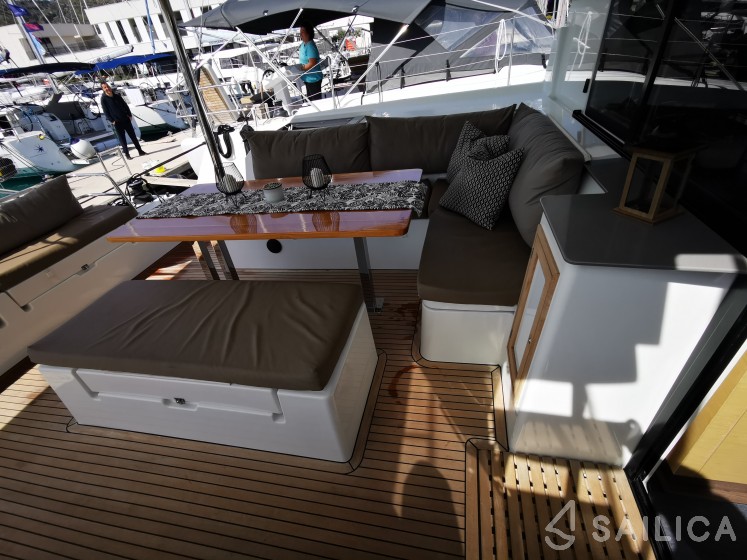 Saona 47 - Yacht Charter Sailica