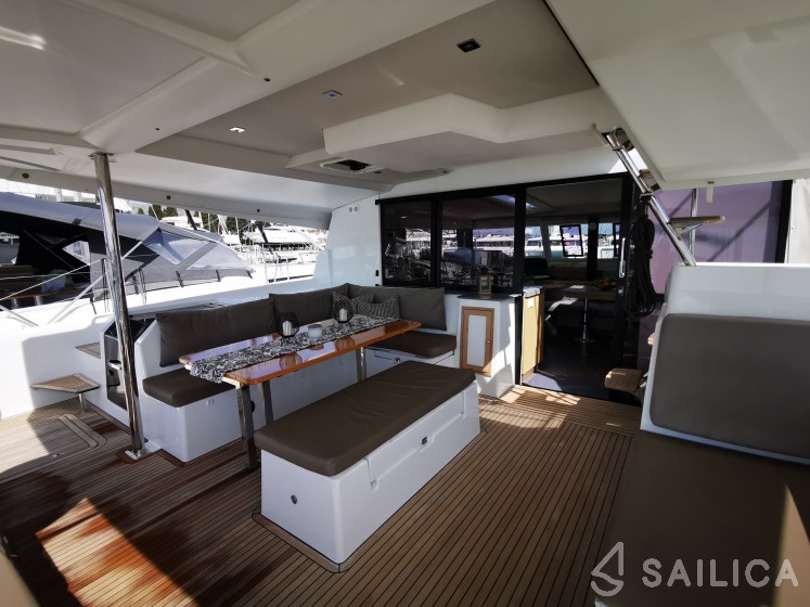 Saona 47 - Yacht Charter Sailica