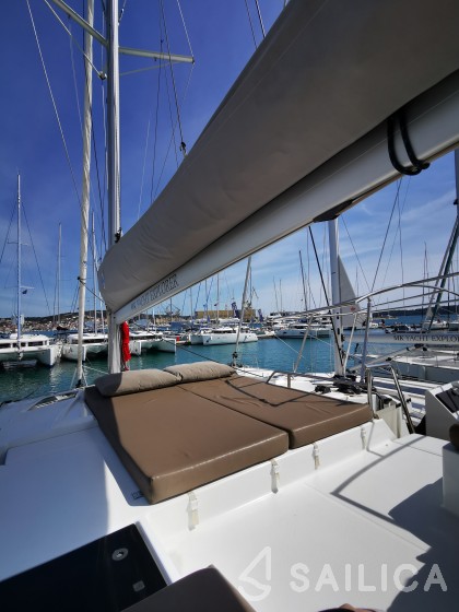 Saona 47 - Yacht Charter Sailica