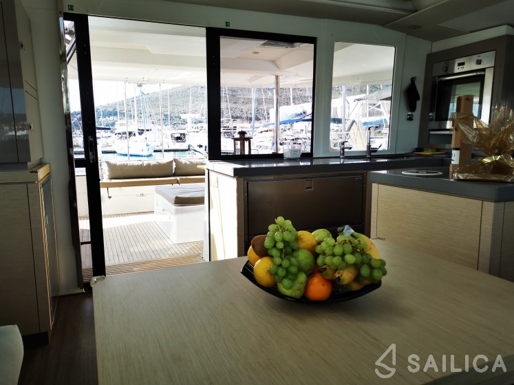 Saona 47 - Yacht Charter Sailica