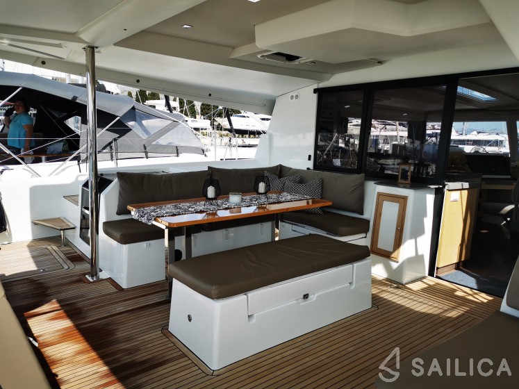 Saona 47 - Yacht Charter Sailica