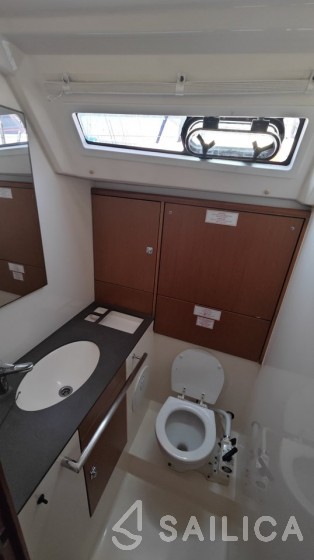 Bavaria 46 Cruiser - Yacht Charter Sailica