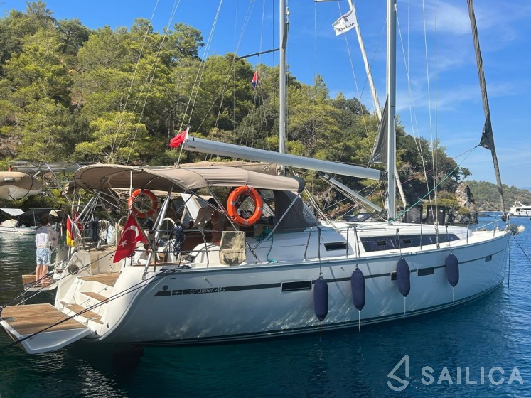 Bavaria 46 Cruiser - Yacht Charter Sailica