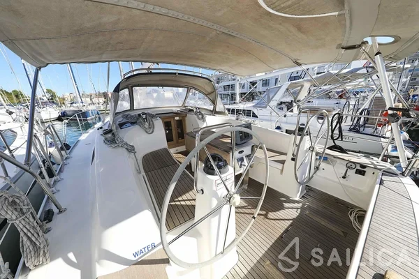 Bavaria 40 Cruiser - Yacht Charter Sailica