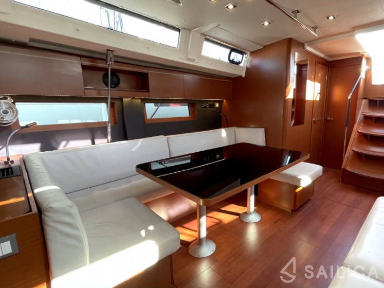 Oceanis 51.1 - Yacht Charter Sailica