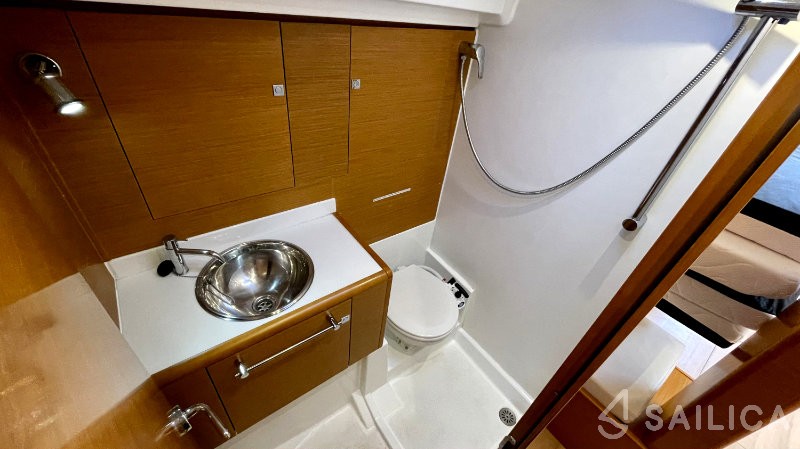 Sun Odyssey 449 - Yacht Charter Sailica