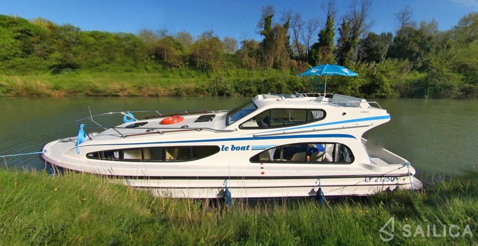 Le Boat Caprice - Yacht Charter Sailica