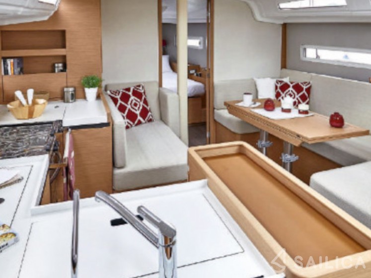 Sun Odyssey 410 - Yacht Charter Sailica