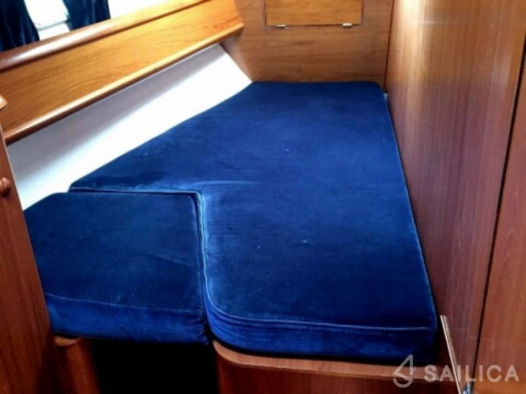 Sun Odyssey 45.2 - Yacht Charter Sailica