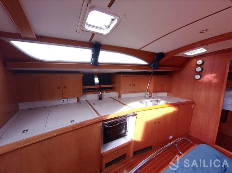 Sun Odyssey 45.2 - Yacht Charter Sailica