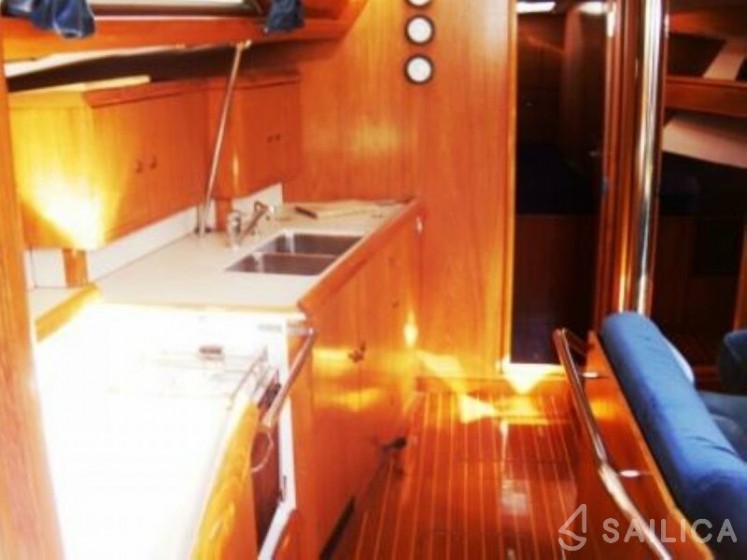 Sun Odyssey 45.2 - Yacht Charter Sailica