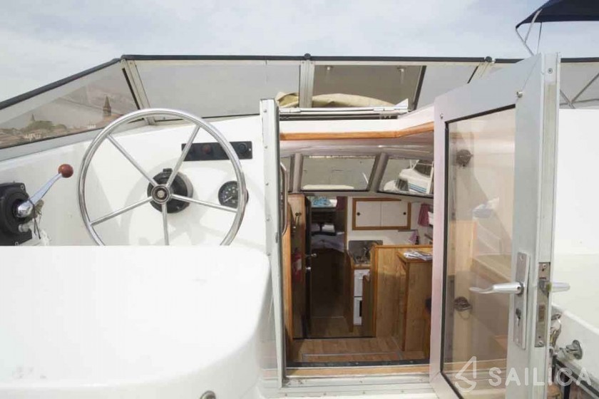 Le Boat Lake Star - Yacht Charter Sailica