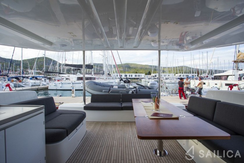 Lagoon 50 - Yacht Charter Sailica