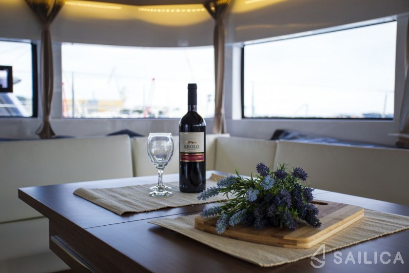 Lagoon 50 - Yacht Charter Sailica