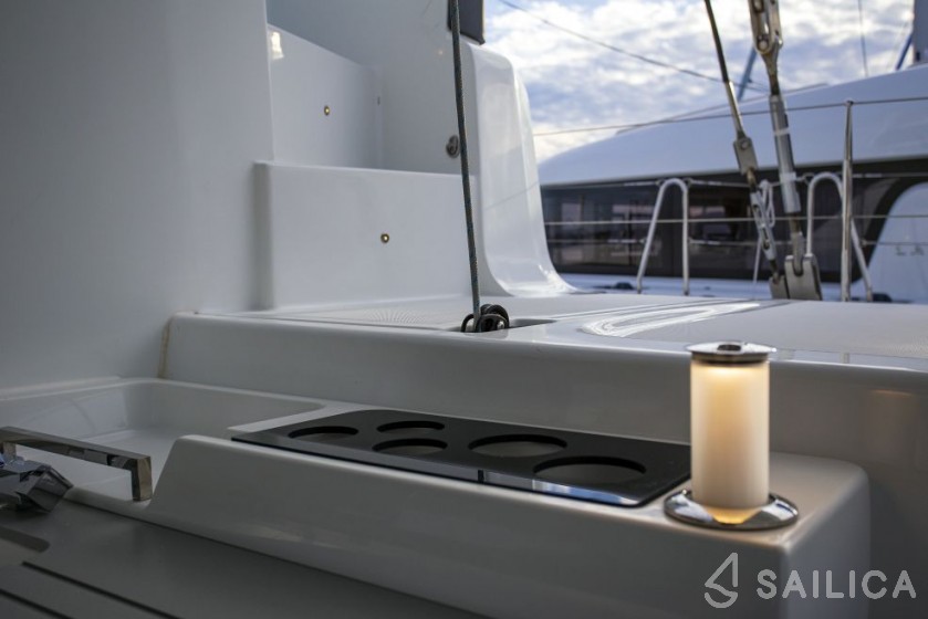 Lagoon 50 - Yacht Charter Sailica