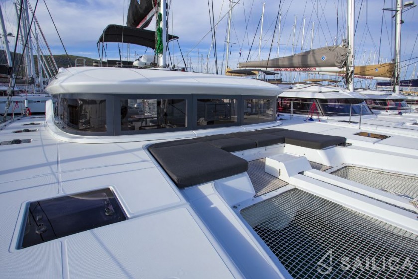 Lagoon 50 - Yacht Charter Sailica
