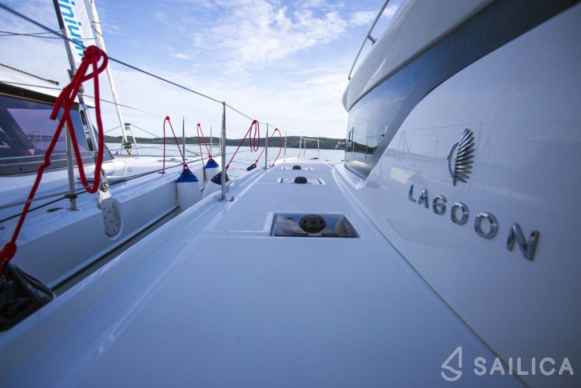 Lagoon 50 - Yacht Charter Sailica